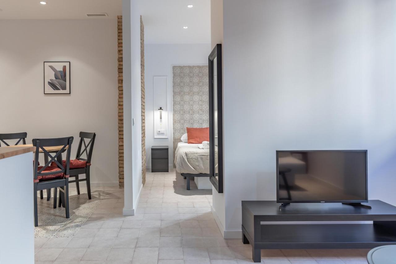 Modern Apartment Close To City Centre Валенсия Экстерьер фото