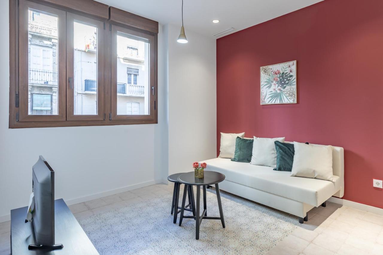 Modern Apartment Close To City Centre Валенсия Экстерьер фото