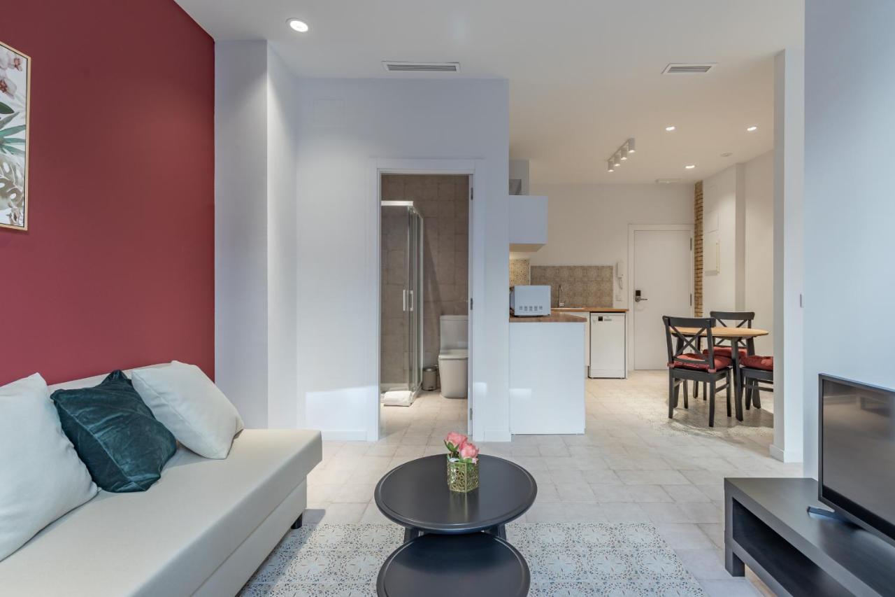 Modern Apartment Close To City Centre Валенсия Экстерьер фото
