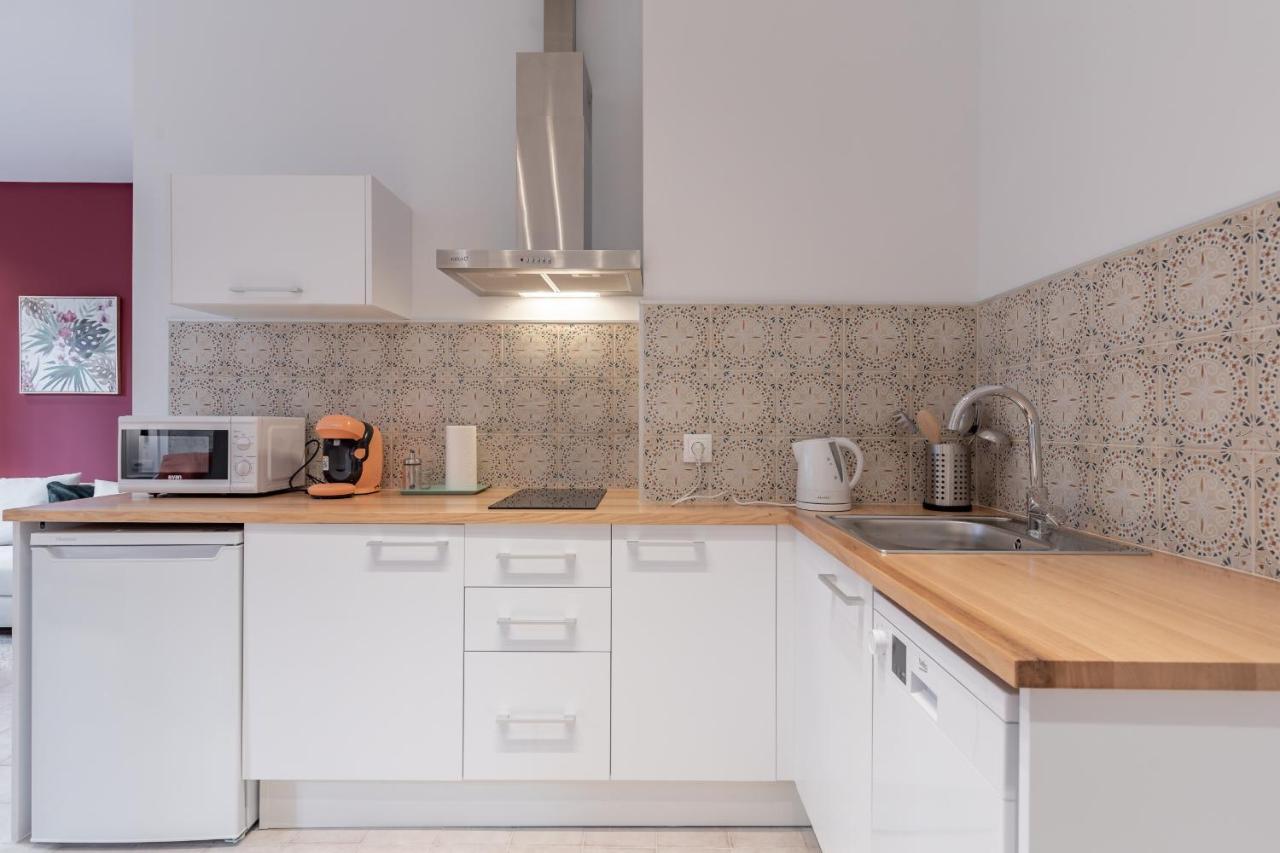 Modern Apartment Close To City Centre Валенсия Экстерьер фото