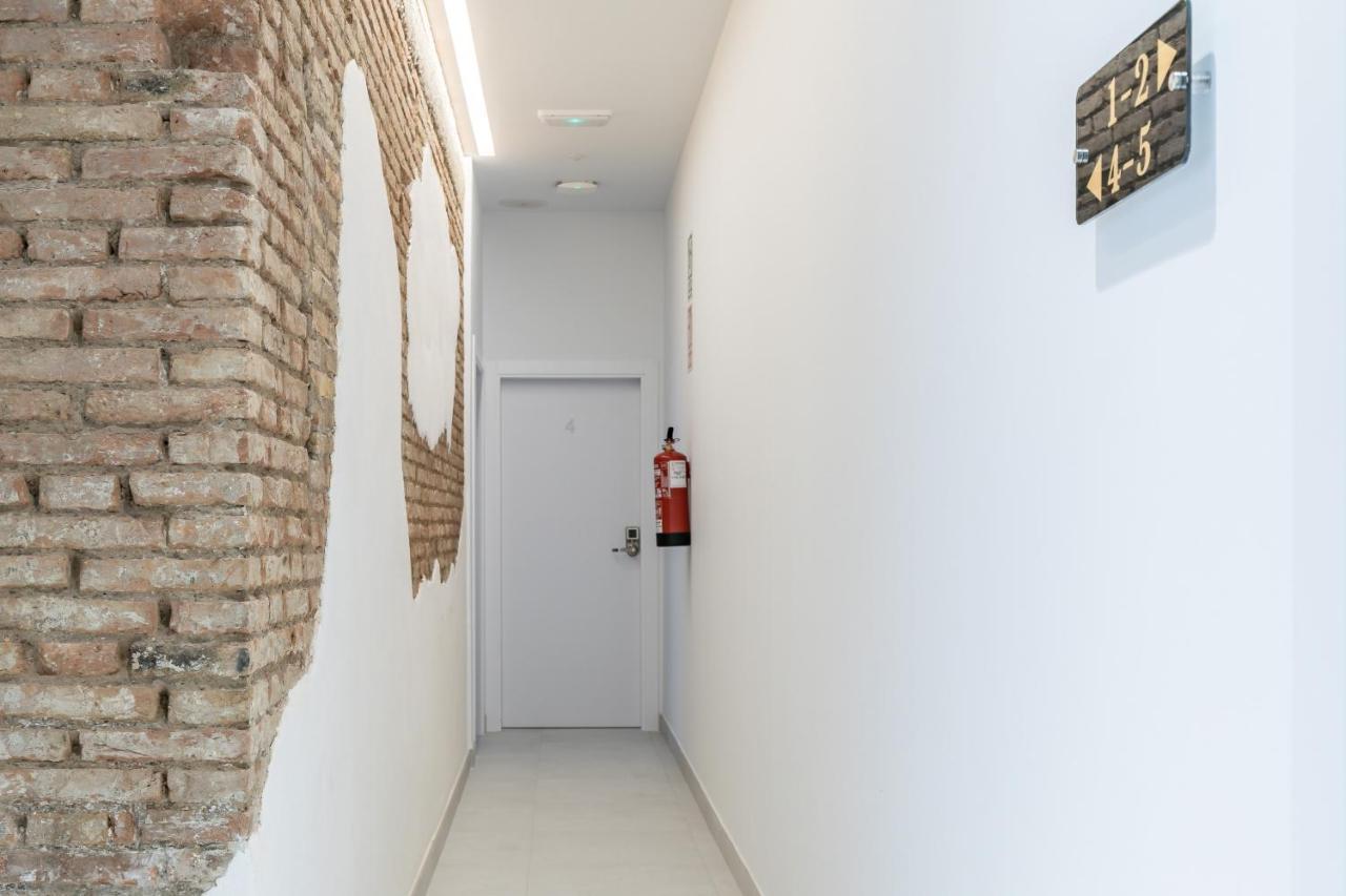 Modern Apartment Close To City Centre Валенсия Экстерьер фото